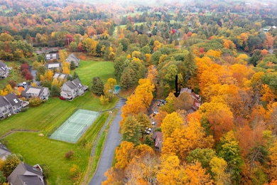 66 Kingfisher Rd, Quechee, VT 05059 - photo 4