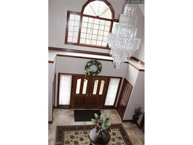 What a beautiful foyer in which to greet your gues