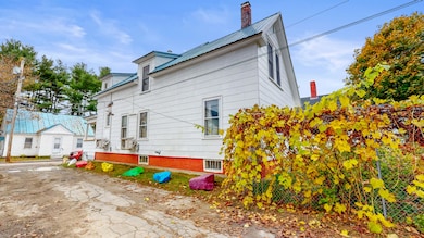 4-Autumn-Street-10282025_115754