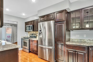 5315 Cypress Cir, Gurnee, IL 60031 - photo 5