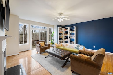 106 Melbourne Park Cir unit F, Charlottesville, VA 22901 - photo 7