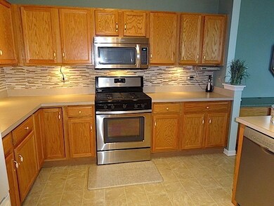 SS STOVE & MICROWAVE