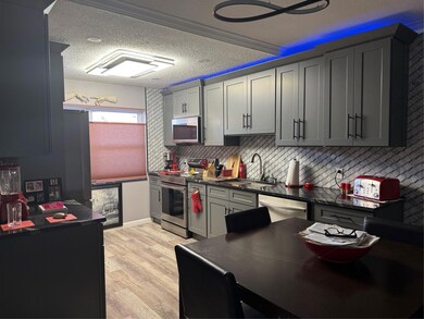 25 SE 13th St, Boca Raton, FL 33432 - photo 2