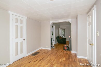 914 Watson St SW, Grand Rapids, MI 49504 - photo 6