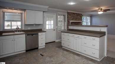 512 Brooks Rd, Mauldin, SC 29662 - photo 7