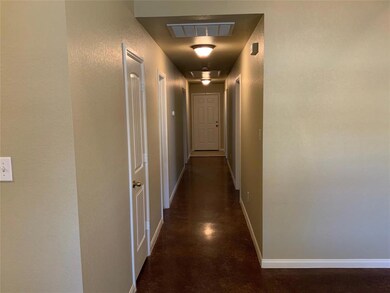 111 N Workman Rd unit 113, Decatur, TX 76234 - photo 5