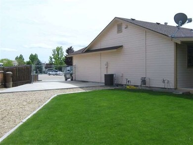 350 Hickory Ct, Nampa, ID 83686 - photo 3