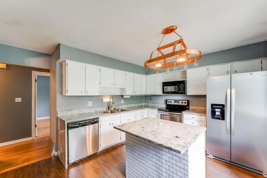 30-web-or-mls-1213-kildale-square-s