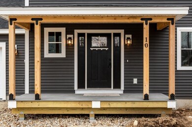 10 Coleman St, Rochester, NH 03867 - photo 3