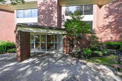 757 Main St unit 15, South Portland, ME 04106 - photo 3