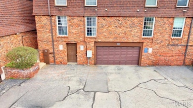 13515 Coliseum Dr unit A, Chesterfield, MO 63017 - photo 3