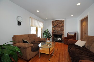 46 Calgary Cir, Morganville, NJ 07751 - photo 5