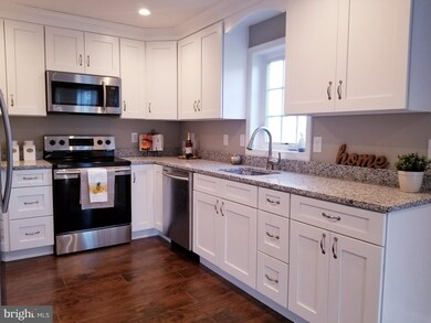 1113 Cord St, Middle River, MD 21220 - photo 2