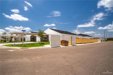 2104 E Viviana St unit 3, Edinburg, TX 78542 - photo 3