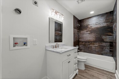 4049 Lucille St unit B, Houston, TX 77026 - photo 5