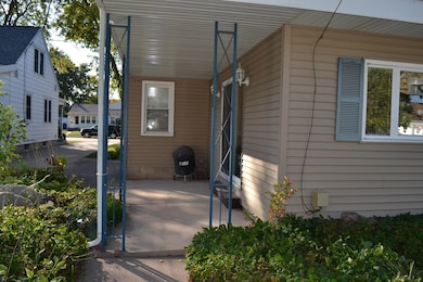 655 W 19th Ave, Oshkosh, WI 54902 - photo 3