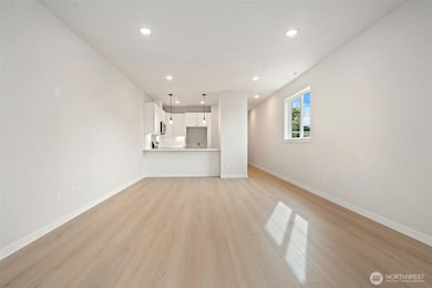 Livingroom open to the kitchen