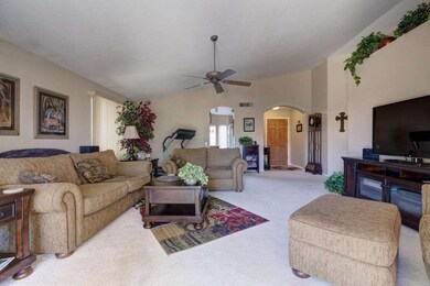 005_Family Room IV