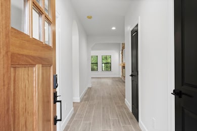 Wide open foyer entrance.