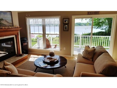 04-Living Room