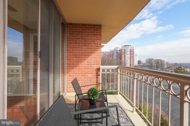 The Fallswood, Rockville, MD 20852 - photo 5