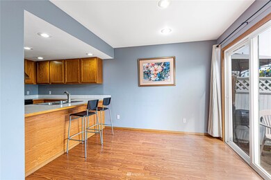 2436 I St NE unit C, Auburn, WA 98002 - photo 3