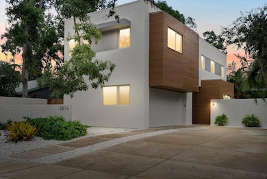 2814 W Tamiami Cir, Sarasota, FL 34234 - photo 2