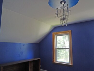 2nd floor bedroom