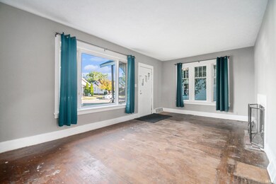 1617 Roys Ave, Elkhart, IN 46516 - photo 4