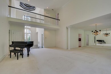 3683 Bay Point