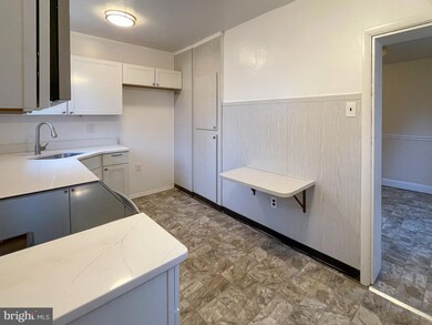 45 W Broadway Ave, Clifton Heights, PA 19018 - photo 5