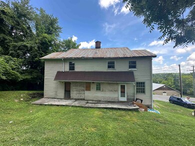 228 1st St SE, Pulaski, VA 24301 - photo 3