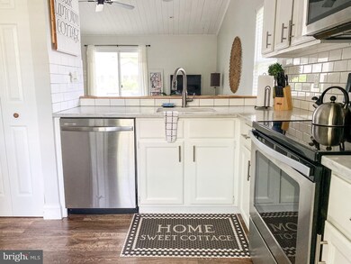 816 E 16th St, Frederick, MD 21701 - photo 2