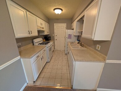 5723 129th St unit 7F, Crestwood, IL 60418 - photo 2