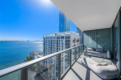 Icon Bay unit 1806, Miami, FL 33137 - photo 2