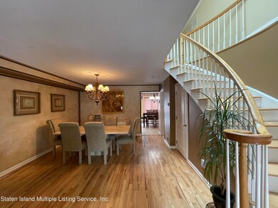 112 Herrick Ave, Staten Island, NY 10309 - photo 5