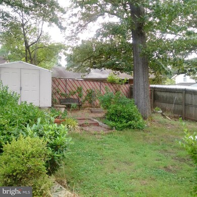 806 Carrington Ave, Capitol Heights, MD 20743 - photo 3