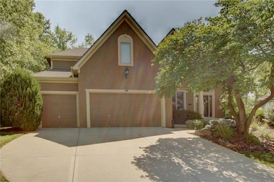 20722 W 92nd St, Lenexa, KS 66220 - photo 2