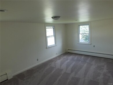 240 Spruce St, Walnutport, PA 18088 - photo 7