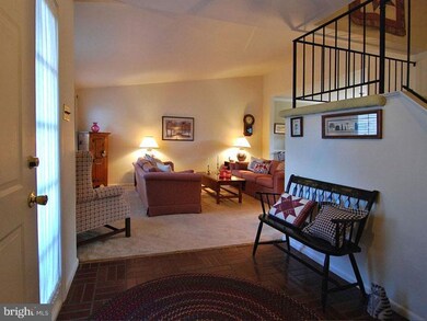 182 Commonwealth Dr, Newtown, PA 18940 - photo 2