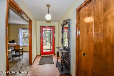 8598 Roth Rd, Louisville, KY 40219 - photo 6