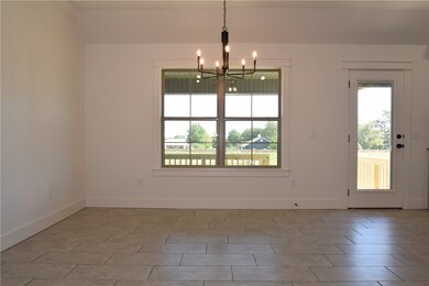 1010 Sugar Pine St, Tontitown, AR 72762 - photo 7