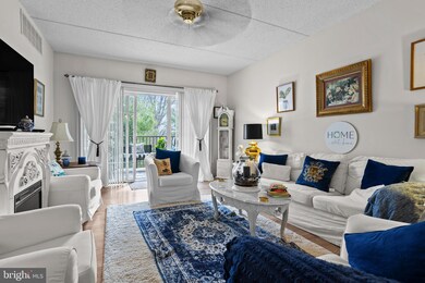 Windsor at Glen Mills unit 305, Glen Mills, PA 19342 - photo 6