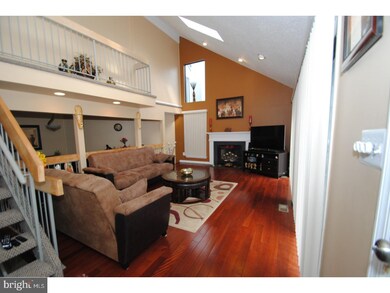 44 Azalea Ct unit 1684, Monmouth Junction, NJ 08852 - photo 2