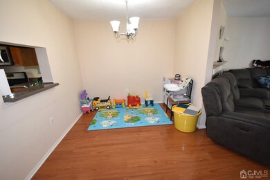 9 Chelsea Ct, Franklin Park, NJ 08823 - photo 7