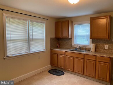 1404 Harmony St, Coatesville, PA 19320 - photo 4