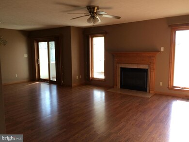 45365 Woodlawn Dr, California, MD 20619 - photo 3