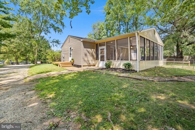 9033 Dumhart Rd, Laurel, MD 20723 - photo 2