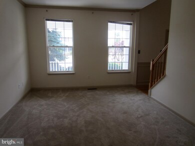 15469 Ambergate Dr, Woodbridge, VA 22193 - photo 3