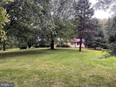 1126 Diamond St, Sellersville, PA 18960 - photo 2